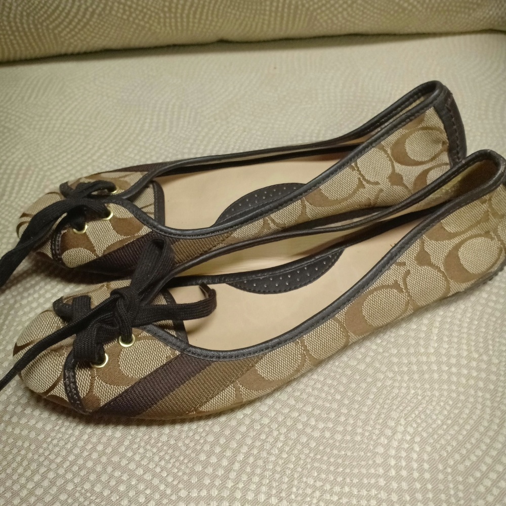 Authentic coach flats shoes